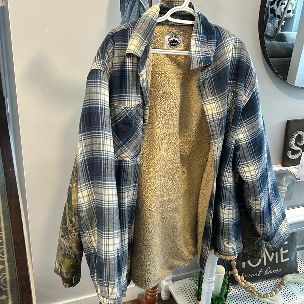 Men’s flannel Sherpa jacket